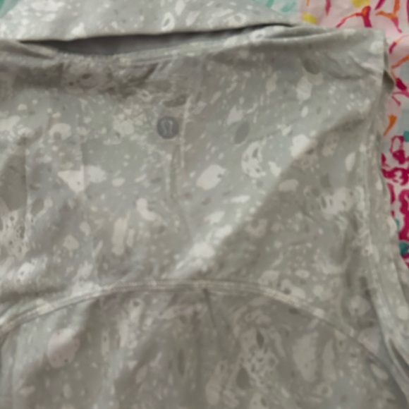 Lululemon athletic polo style shirt size 8 - Picture 4 of 4